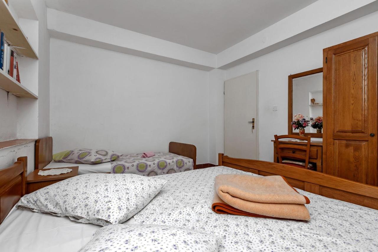 Apartments Milivoj Bogomolje 외부 사진
