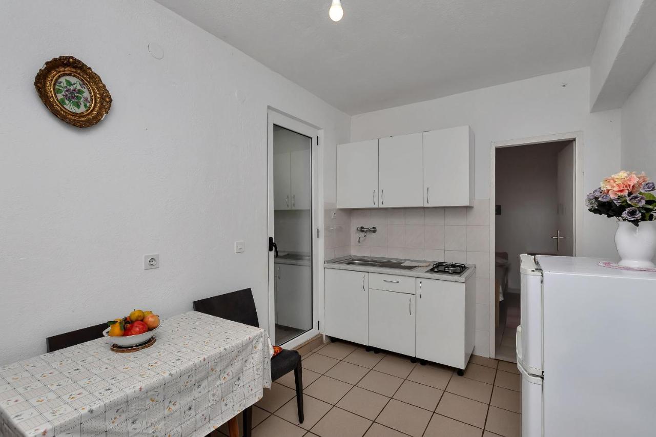Apartments Milivoj Bogomolje 외부 사진